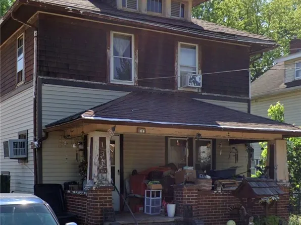 1347 Andrus St, Akron, OH 44301