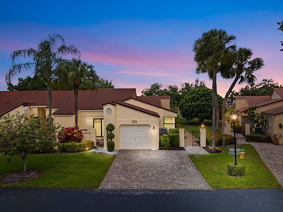 4th image of 2667 Deer Creek Emerald Way N