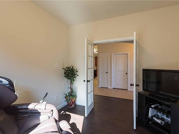 5th image of 632 Kelley Ct