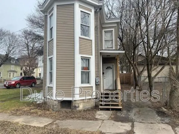 6 Parsons St #6, Auburn, NY 13021