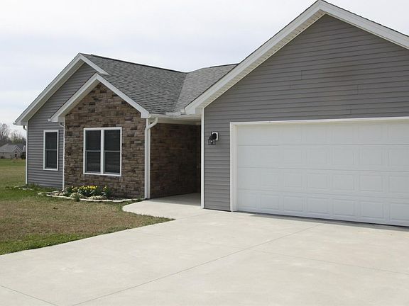 2nd image of 526 Chippewa Ct Lot 33