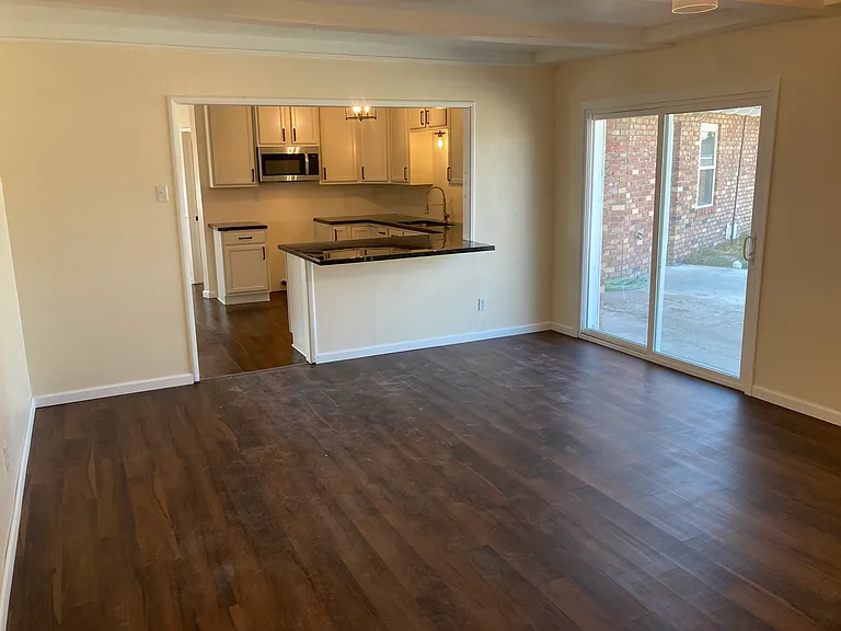 914 S Hickory St #1 — Photo 33