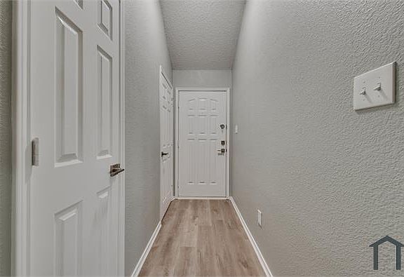 5th image of 8001 Cannonwood Dr #0