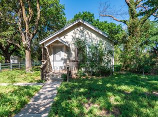 217 S Kansas St, Haven, KS 67543