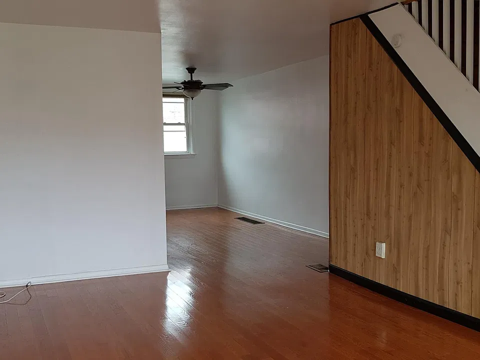 103 Academy Rd