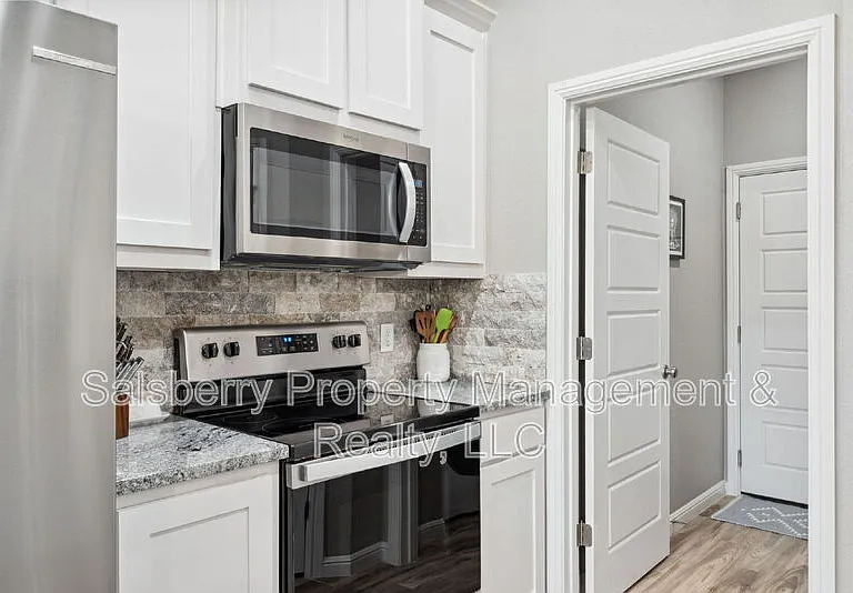 3310 Windcrest Dr — Photo 11