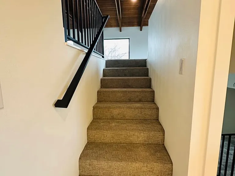 1037 N Willow Way — Photo 8