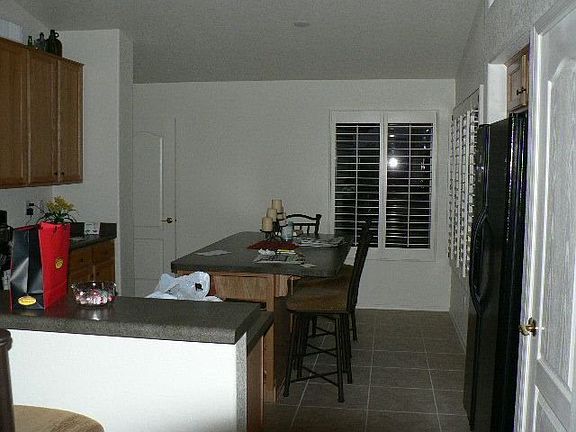 4th image of 2076 E Desert Fox Dr