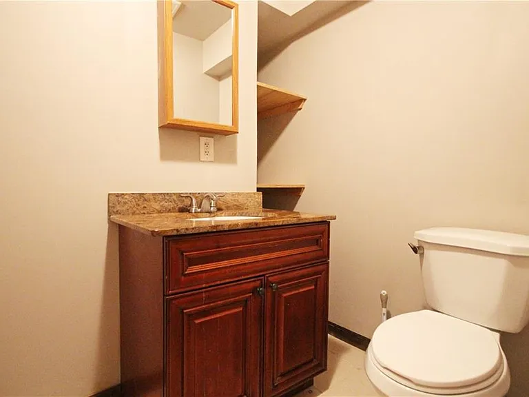 3310 Chastain Xing — Photo 34