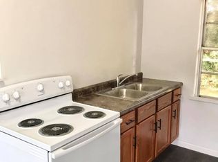 1000 W Cumberland Rd #5, Saint Elmo, IL 62458