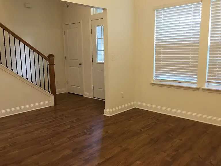 5627 Long Marsh Dr — Photo 5