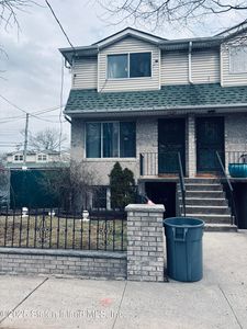 241 Tompkins Ave, Staten Island, NY, 10304