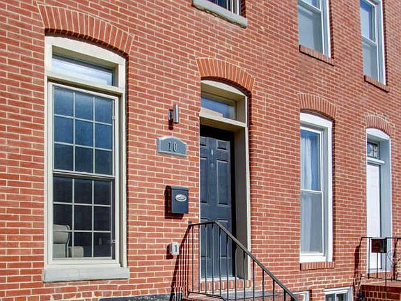 3rd image of 10 E Randall St