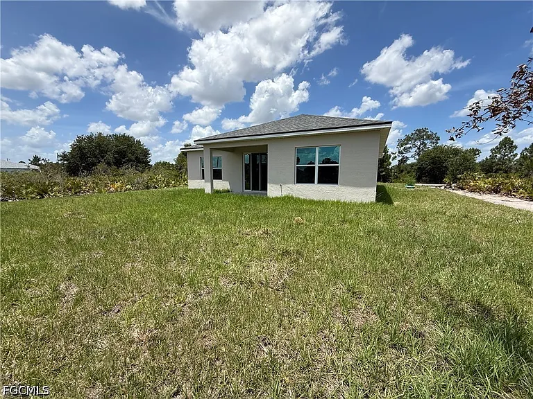 4626 Ida Ave N — Photo 29