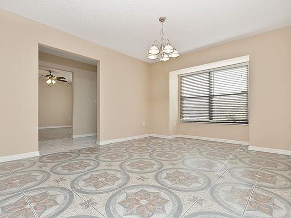 5th image of 718 Americana Ct