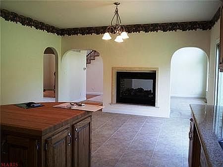 5th image of 1705 Karpos St