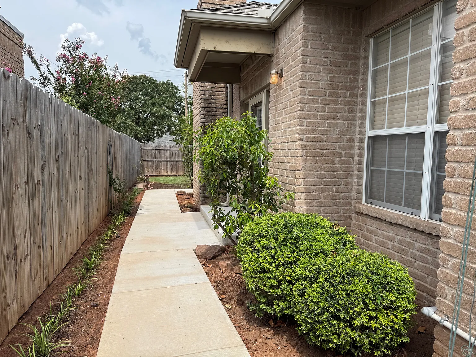 2 bed, 1560 sqft, $1,690 — Photo 3