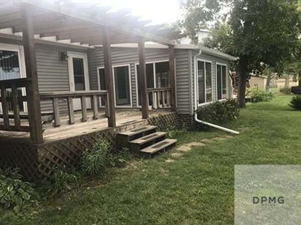 1st image of 9310 Oakdale Dr