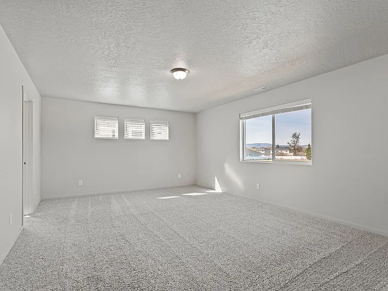 1422 N Corbin Rd — Photo 23