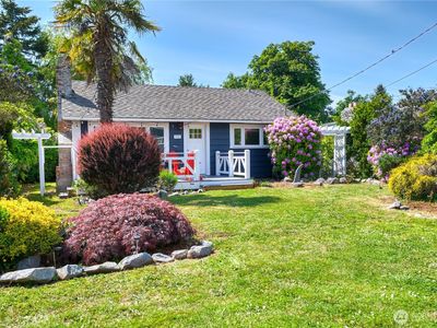689 Deer Lane, Point Roberts, WA, 98281
