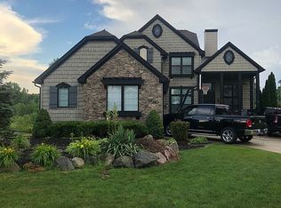 2252 Maiden Ln, Grand Blanc, MI 48439