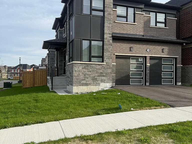 1509 Honey Locust Pl — Photo 2