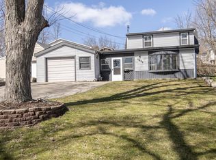 1824 Sunkist Ave, Waukesha, WI 53188