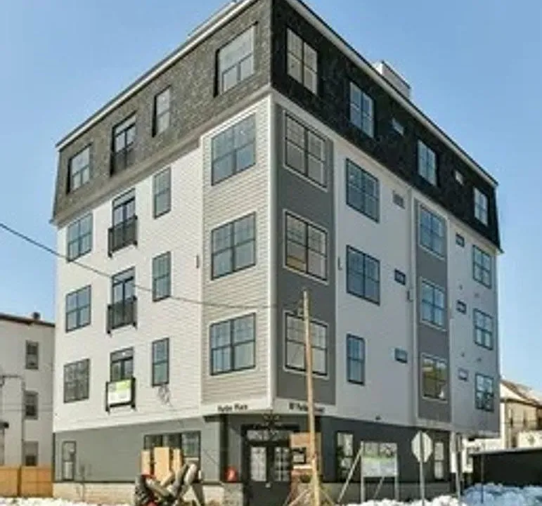 87 Parker St #502