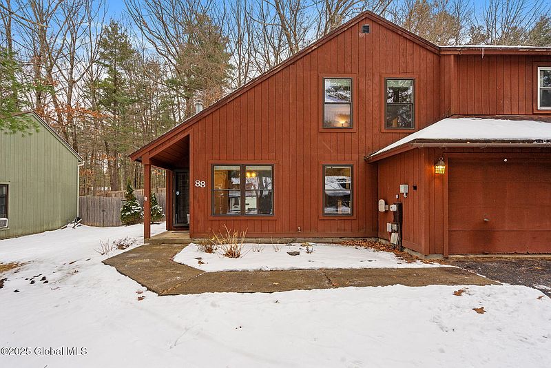 3rd image of 88 Thimbleberry Road