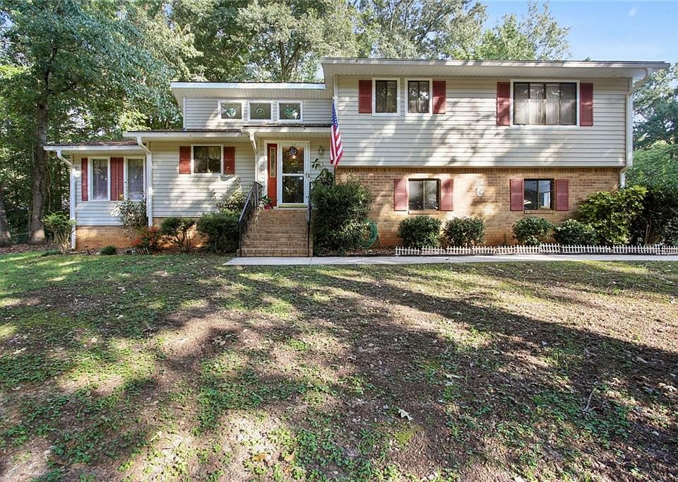 1st image of 2894 Woodstar Ct