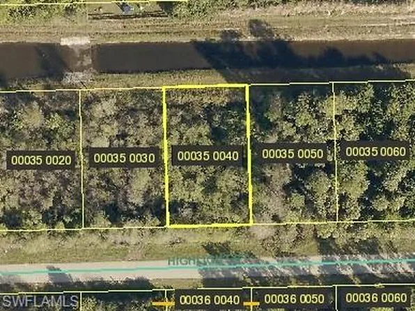 3858 Highlight St, Fort Myers, FL 33905