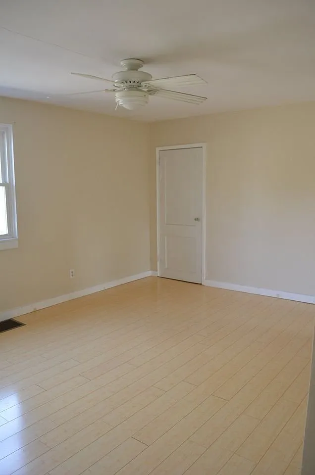 2 bed, 900 sqft, $1,795 — Photo 4