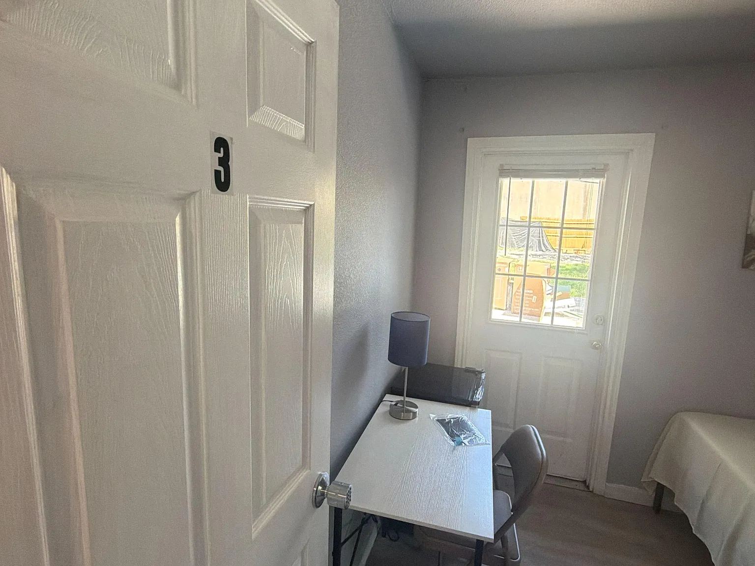 4 bed, 3.0 bath, 1260 sqft, $680 — Photo 3