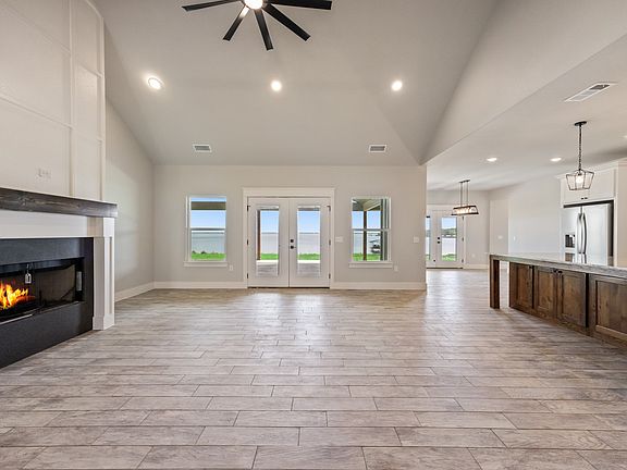 5th image of 249 Caro Dr