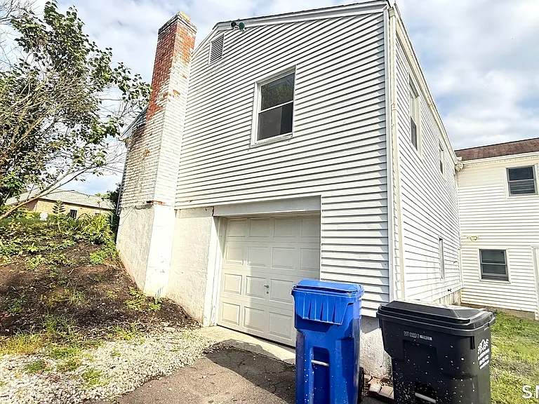 1519 Sullivan Ave — Photo 23