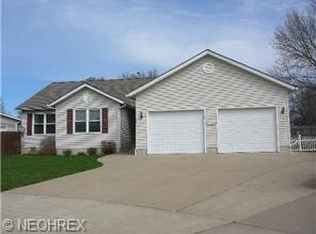 251 Akers Ave, Akron, OH 44312