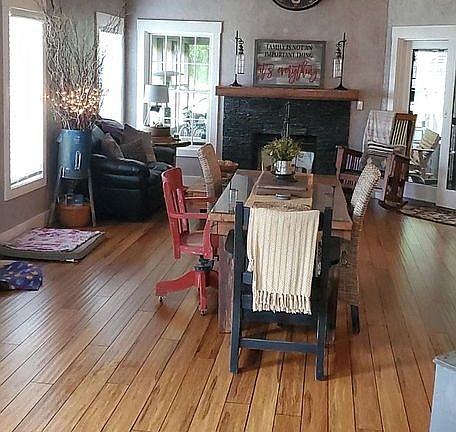 2nd image of 15325 Bayside Ct