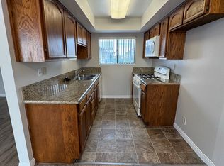 515 E Elmwood Ave APT 211, Burbank, CA 91501