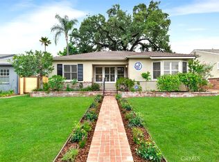 16800 McCormick St, Encino, CA 91436