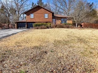 1720 Greenwood Ct, Imperial, MO 63052