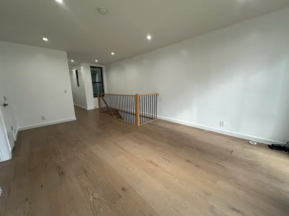 1928 Linden Street image 4 of 18