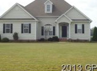 832 Treyburn Cir, Greenville, NC 27858