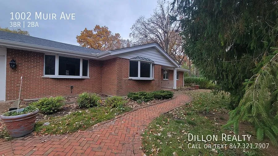 1002 Muir Ave photo 1