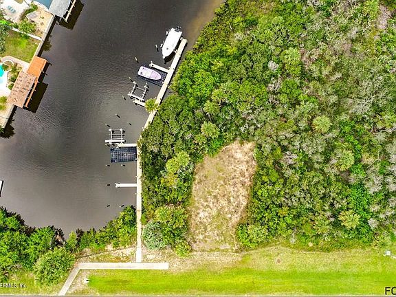 4th image of 801 N Flagler Ave