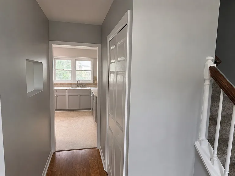 5015 Blackford Dr W — Photo 6