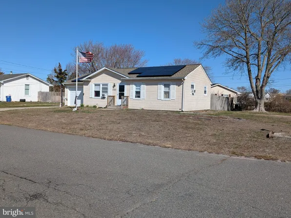 1020 Clubhouse Dr, Forked River, NJ 08731