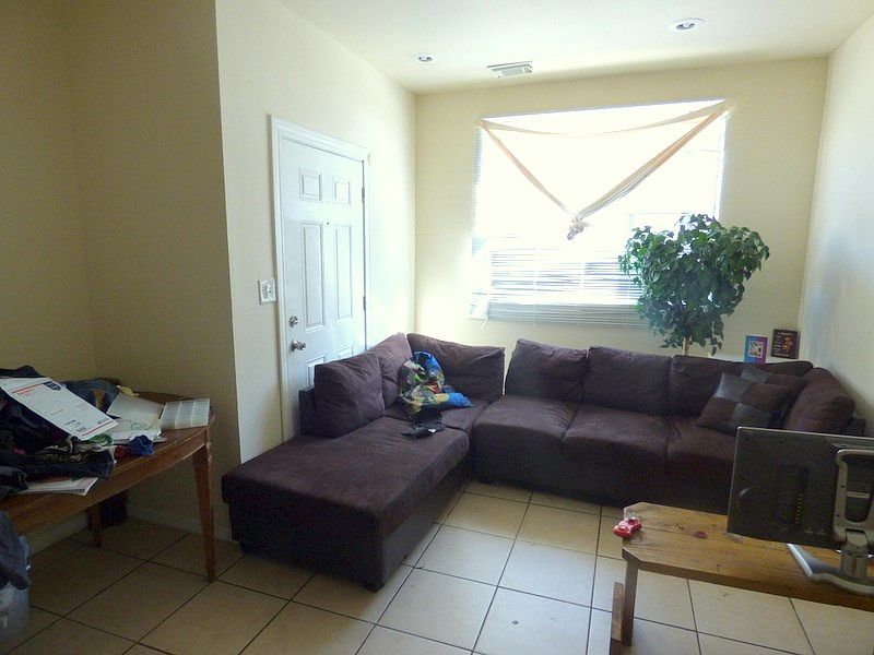 2nd image of 740 S California Ave