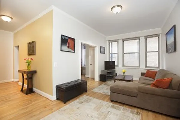 Sold by Nest Seekers International | media 22