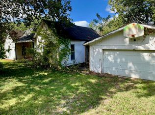 1047 E Smith St, Springfield, MO 65803