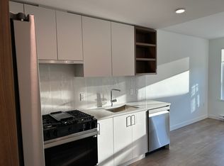 723 Grover Ave #2000, Coquitlam, BC V3J 3C6